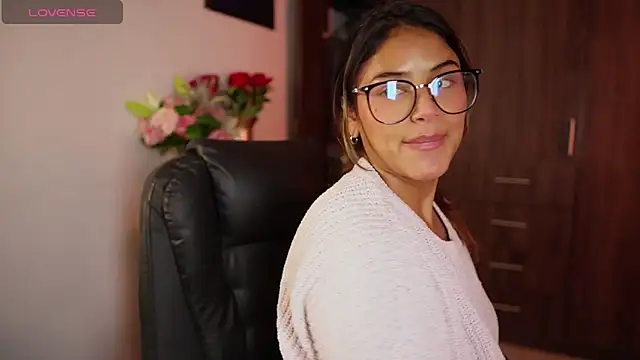 แชท XXX สดของ SaraParisi