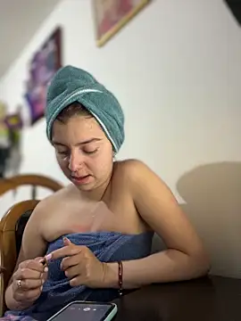 Cloew_Marz 라이브 XXX 채팅