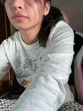 Adriennesexxx 라이브 XXX 채팅