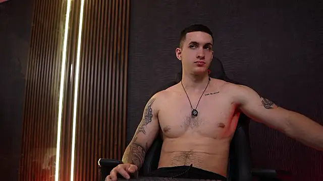 JacksonOlsenn 现场XXX聊天