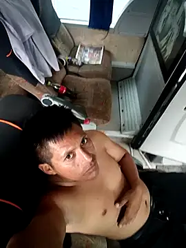 Chatroom XXX en direct de alexchir4