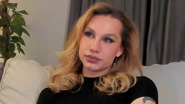 katrinewestx Chat XXX in diretta