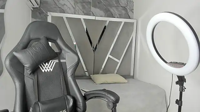 Sembang XXX Secara Langsung Angell_petite01