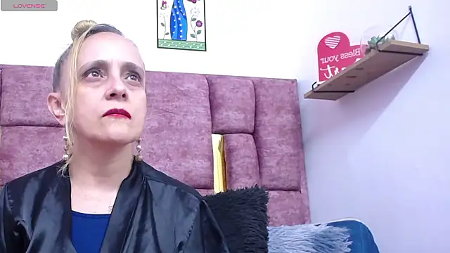 VICTORIAHANK_のライブXXXチャット