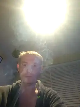 piercingpik webkamerás műsora