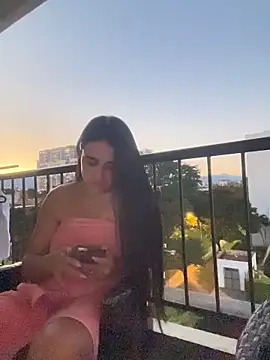 RoseOnYou: онлайн-секс-чат