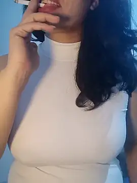 Chatroom XXX en direct de Nergiz2135