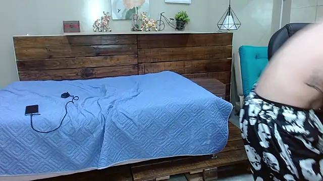 Вебкам-шоу CamiEvan