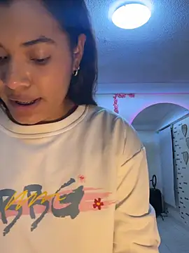 Sweetroseof's Live XXX Chat