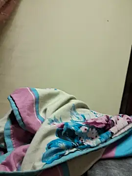 Maddymissile 网络视讯表演