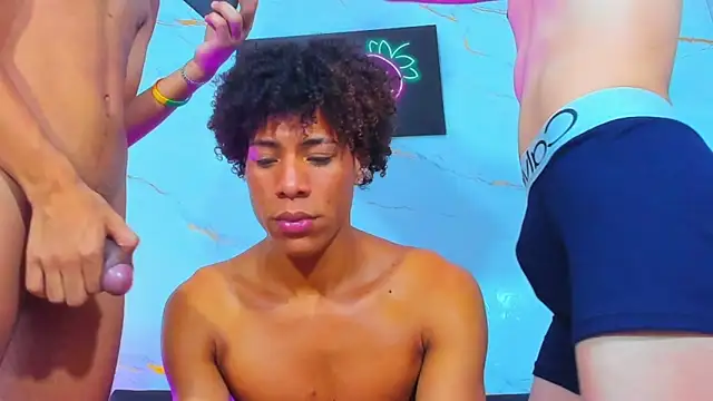 دردشة Spicy_guys الجنسية المباشرة