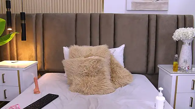 SaraLugo লাইভ XXX চ্যাট