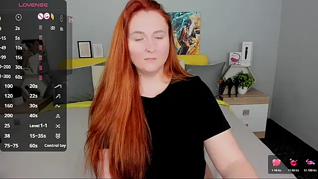 BabeLessi's Live XXX Chat