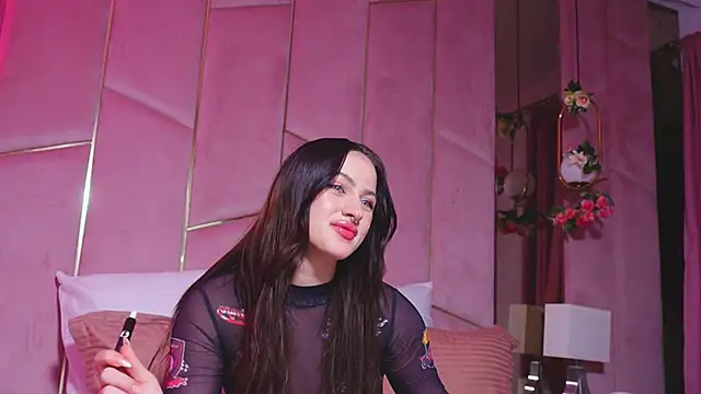 LucyLextonX 现场XXX聊天