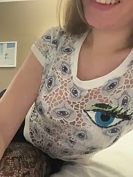 Margo2 live XXX chat