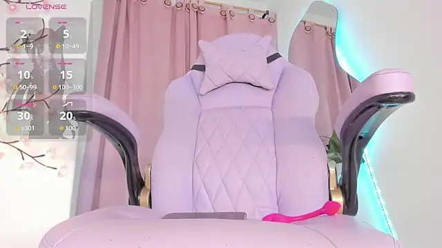 Show modela Mara_royal na web-kameri