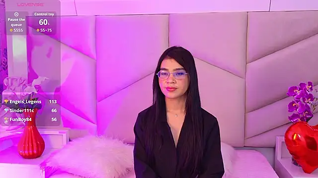 OliviaDiaz Live XXX Chat