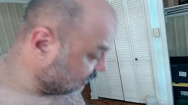 bullmusclejoe: διαδικτυακό σόου στην κάμερα