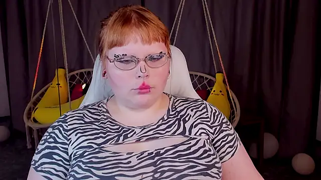 Онлайн чат XXX LottieReed