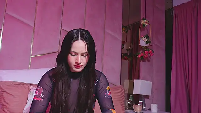 Онлайн чат XXX LucyLextonX