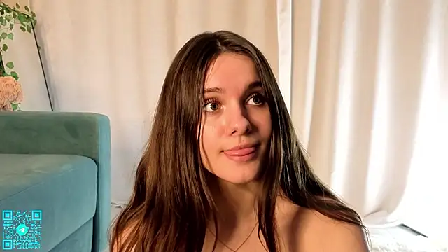 chloemilka 网络视讯表演