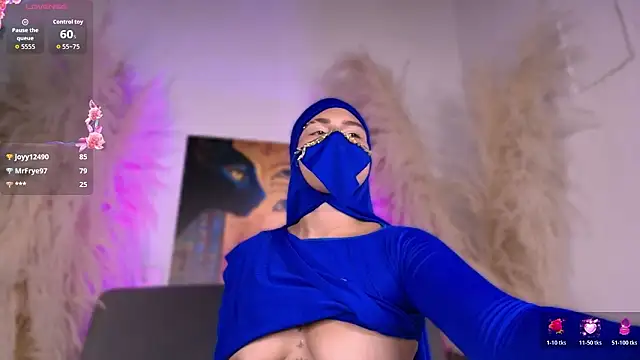 milkk_ live XXX chat