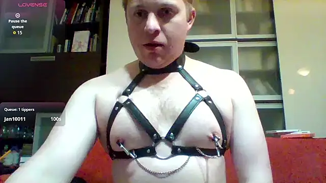 MattttheesのライブXXXチャット