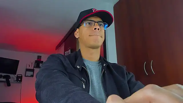 _John_Boy_: онлайн-секс-чат