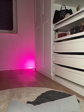 HotBella-: онлайн-секс-чат