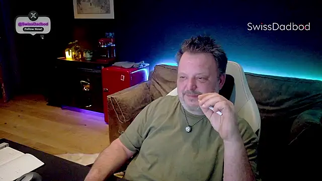 SwissDadbod 网络视讯表演