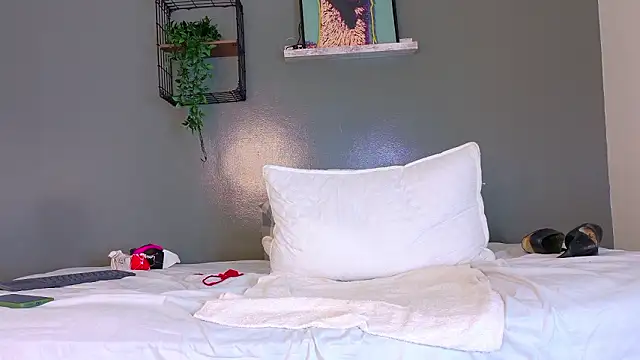 แชท XXX สดของ SeleneGibson__