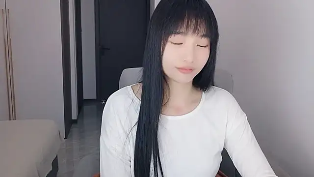 Lisa-3333 live XXX chat