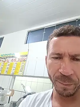 Chat XXX en directo de RobertoLuiz84