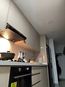 Curlyierr 现场XXX聊天