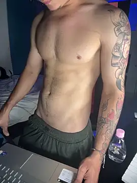 AngelLatinBoyのライブXXXチャット