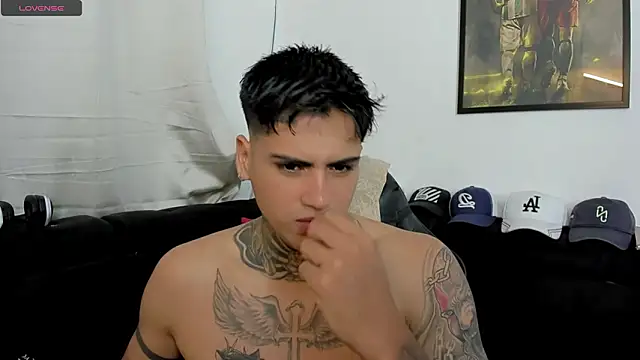 mad_maxxx2 Adlı Modelin Canlı XXX Sohbeti