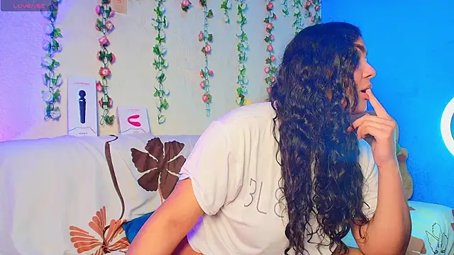 دردشة Vicky_Miller_05 الجنسية المباشرة