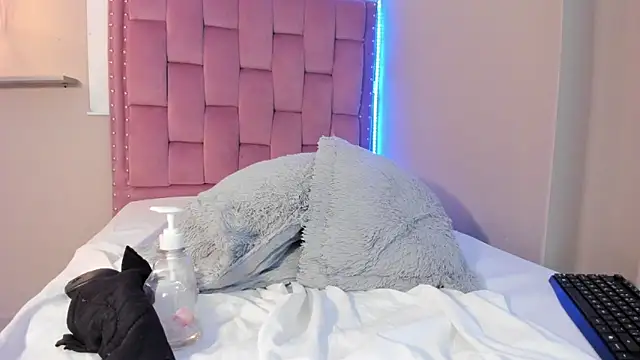 Živý XXX chat Roxy_Stonee