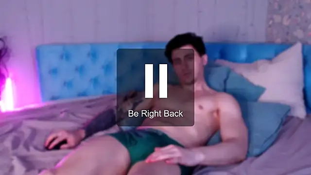 Oscar_Miller_ Pertunjukan Webcam