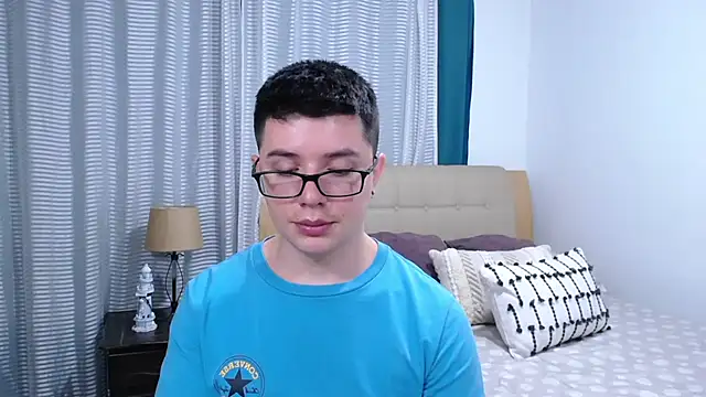 Chat +18 de BlackFoXXX69 ao vivo