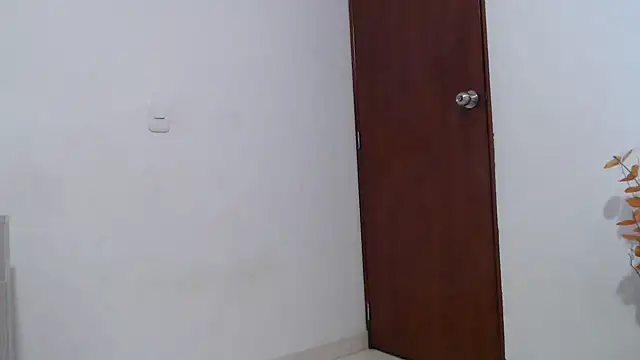 Ann_y's Live XXX Chat