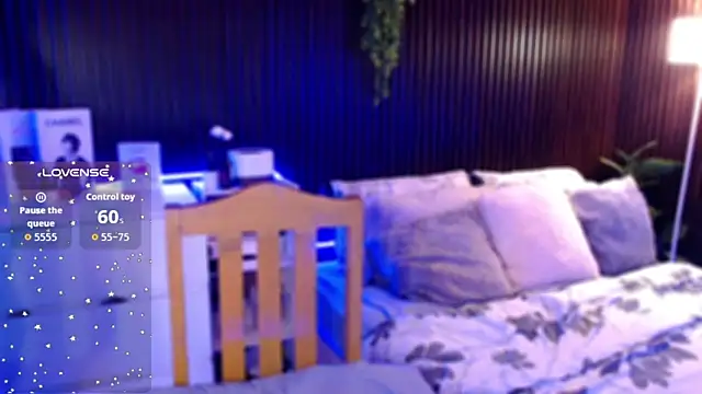 Ultimate_Charm Adlı Modelin Canlı XXX Sohbeti