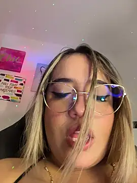 Chat +18 de _Ninasanz ao vivo