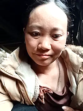 Chat +18 de Lindxx-hot ao vivo