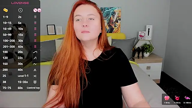 BabeLessi: онлайн-секс-чат