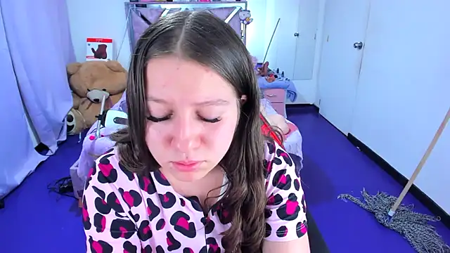 Luna_Analya Adlı Modelin Canlı XXX Sohbeti