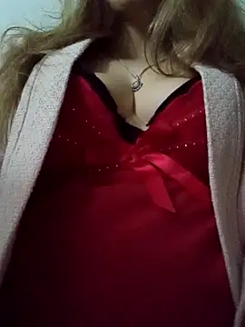 XXX chat uživo modela KattyLuuu