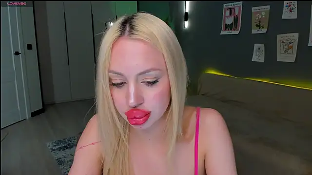 Luna_Beverly Live XXX-Chat