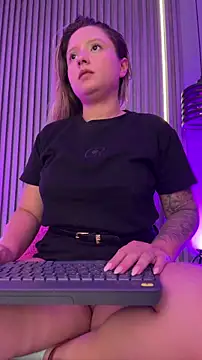 MiaPetit_'s Live XXX Chat