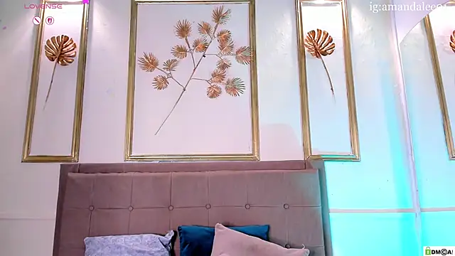 amandalee01 Adlı Modelin Canlı XXX Sohbeti